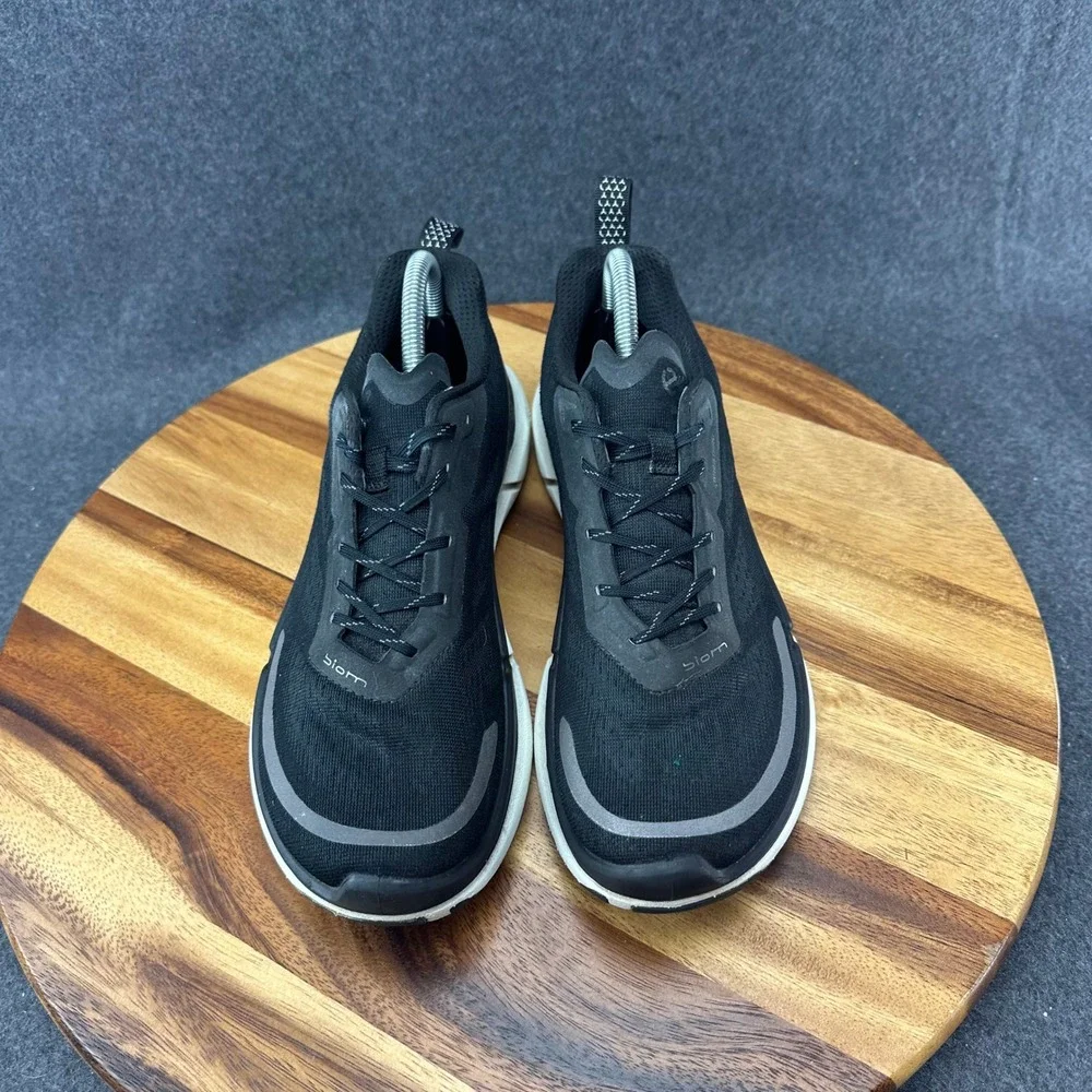 ECCO Sport Biom 2.2 Black Textile Cross Trainer Athletic Shoe. Size 9-9.5. EU 40
